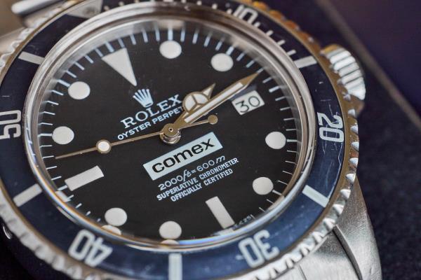 6月9日，保罗·纽曼(Paul Newman)的两枚劳力士代托纳(Rolex Daytonas)腕表和Comex Sea-Dweller全套腕表登上了苏富比重要手表拍卖的头条