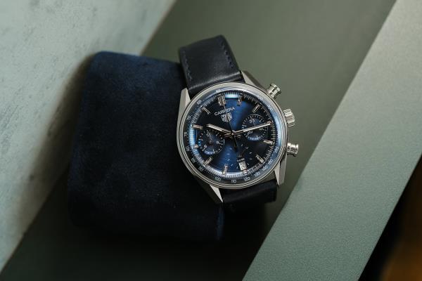 重新设计的TAG Heuer Carrera计时码表:遇见39mm“玻璃盒”(现场图片)