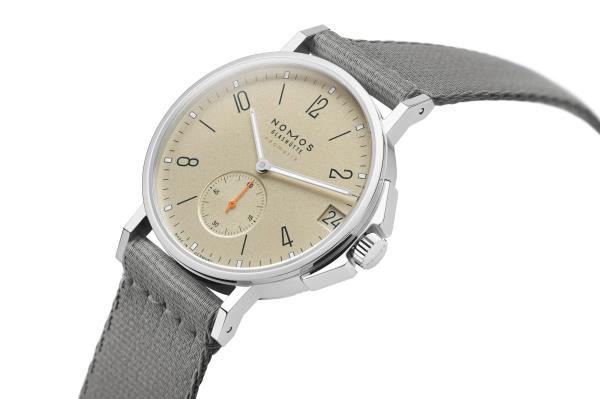 介绍一下新款Nomos Ahoi 38mm