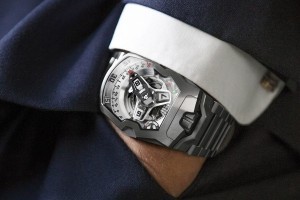 URWERK-ur-210-BRALET-9